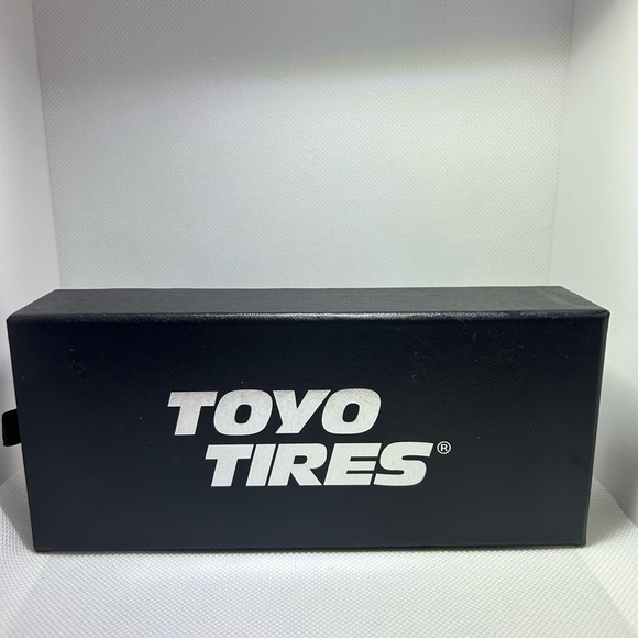 🕰️ NIB - MSTR Toyo Tires Special Edition Men’s Watch 🕰️ - Picture 4 of 5